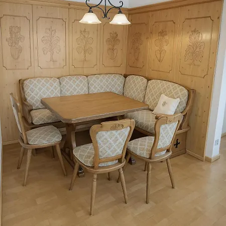 公寓 Aussergewoehnliche 5 Penthouse In *